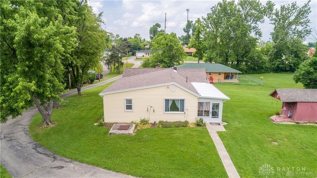 3280 Benchwood Road — photo