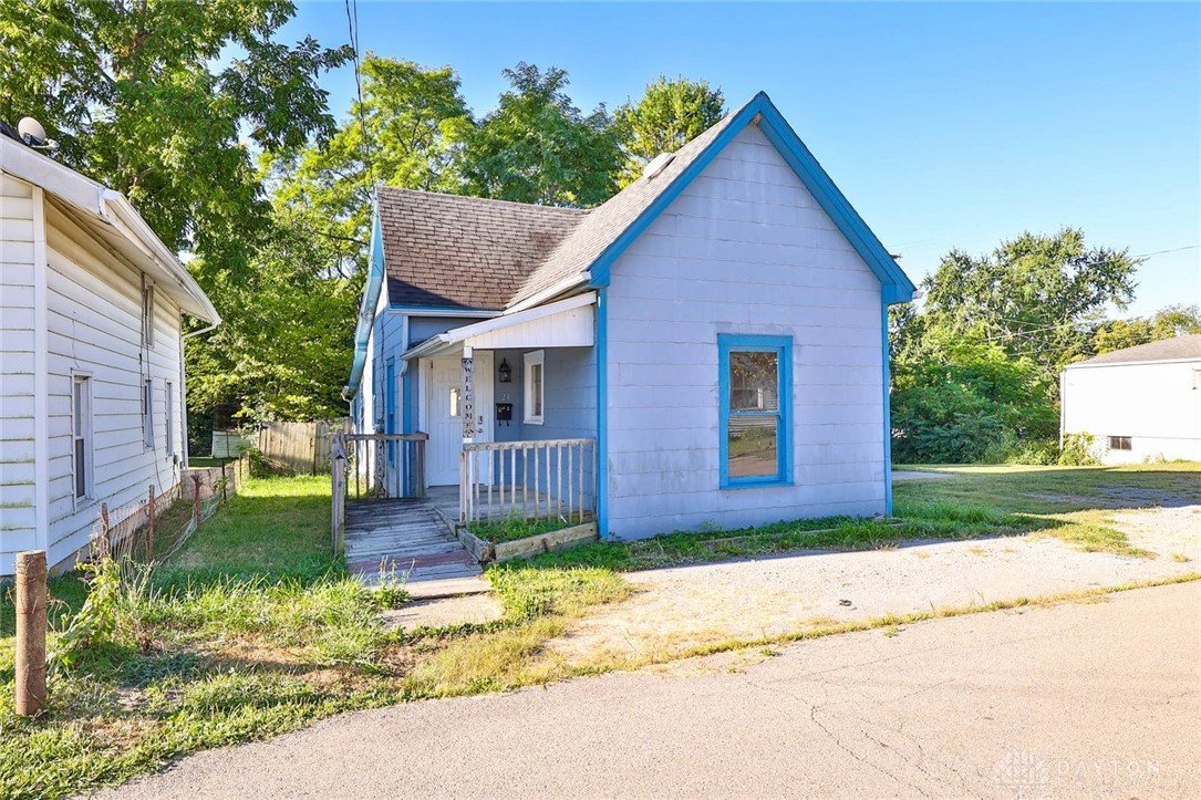 21 S Buckles Avenue — photo