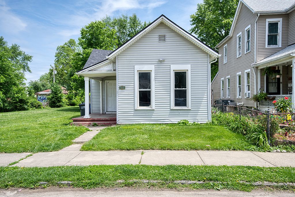 630 Hulbert Street — photo