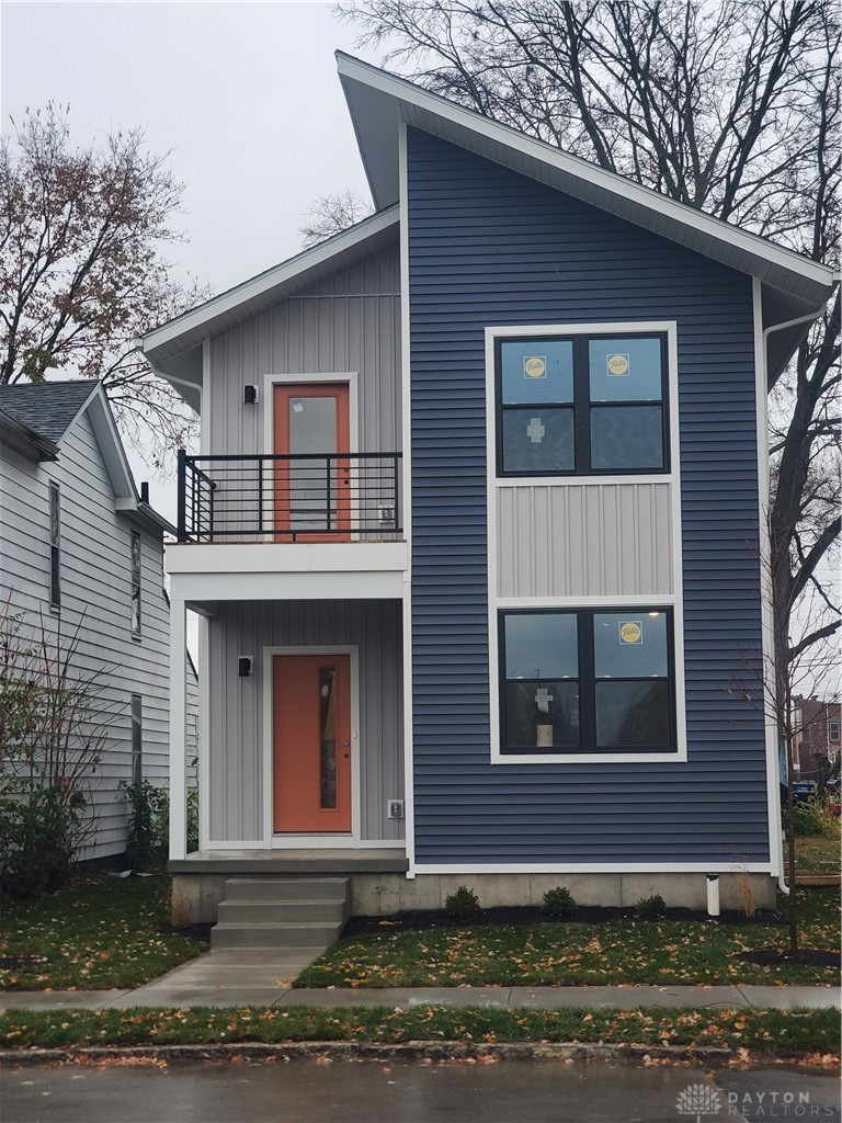 1240 W 1st Street — photo