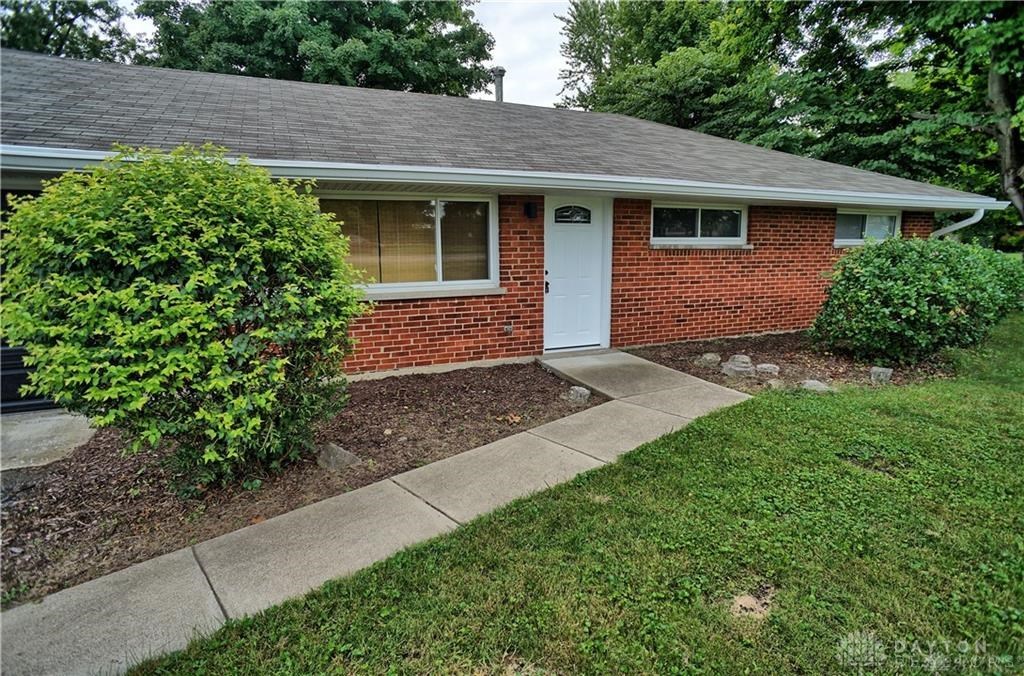 110 W Spring Valley Pike — photo