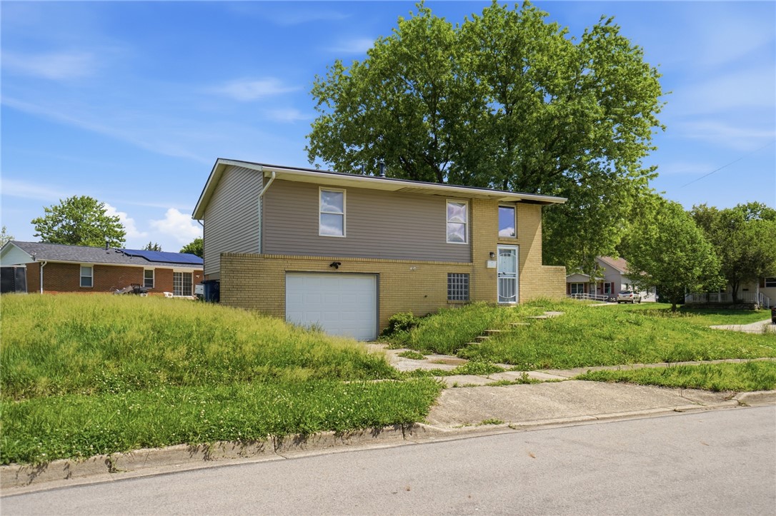 1805 Coretta Court — photo