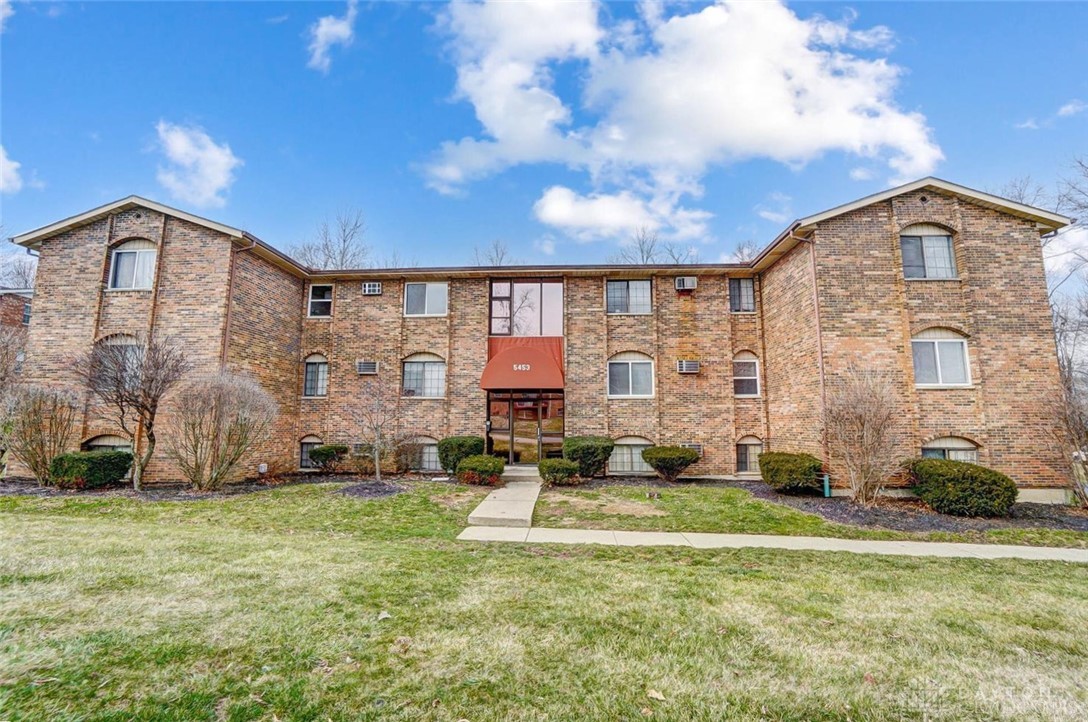 5453 Camelot Drive 42 — photo