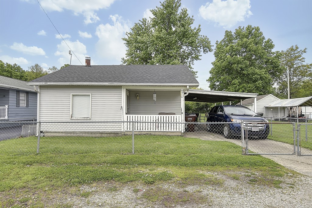 4514 Derwent Drive — photo