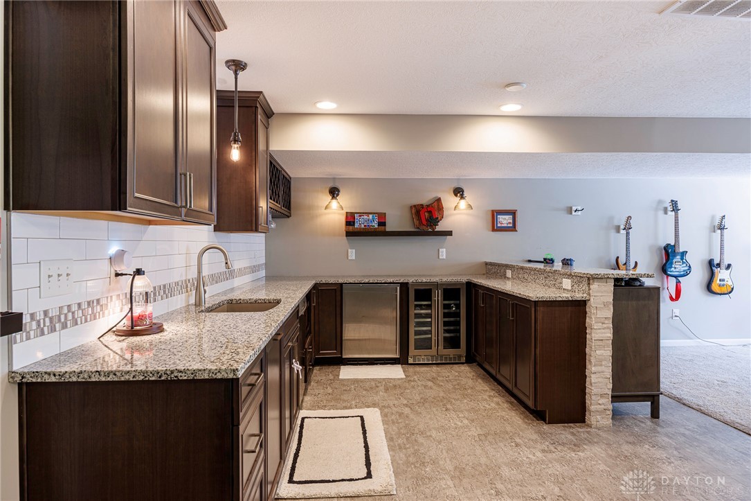 127 Rippling Brook Lane, Springboro, OH 45066 — photo 2