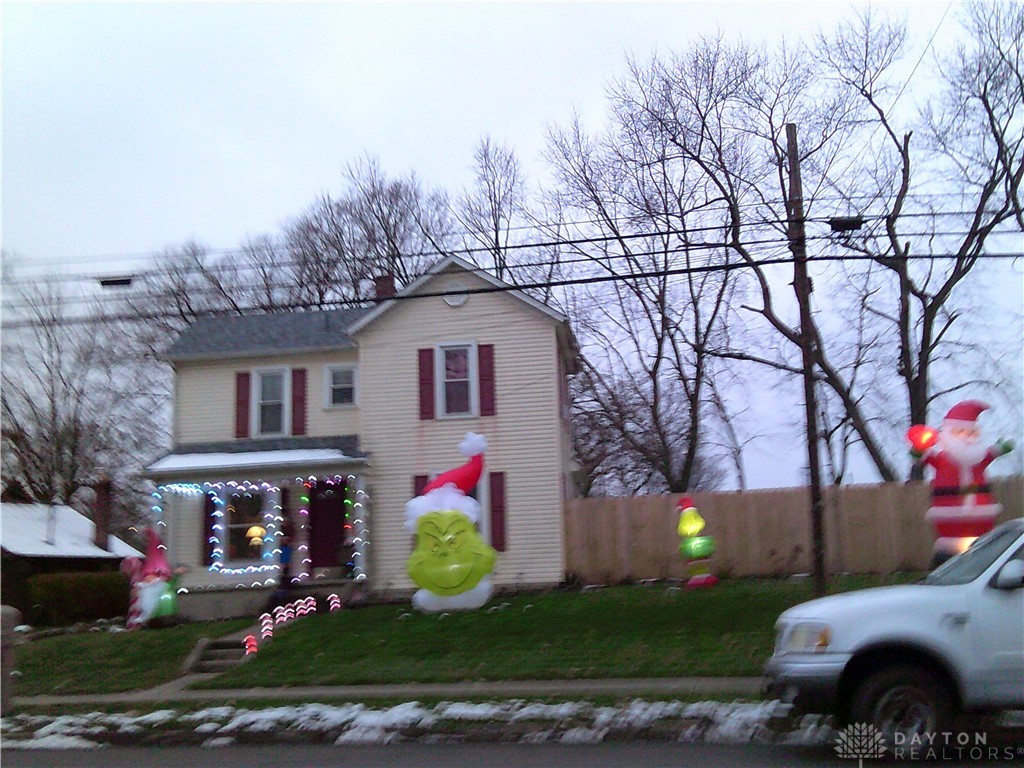 115 N Wolf Creek Street — photo