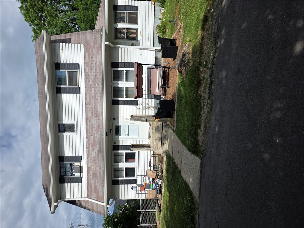 55 Ashwood Avenue — photo