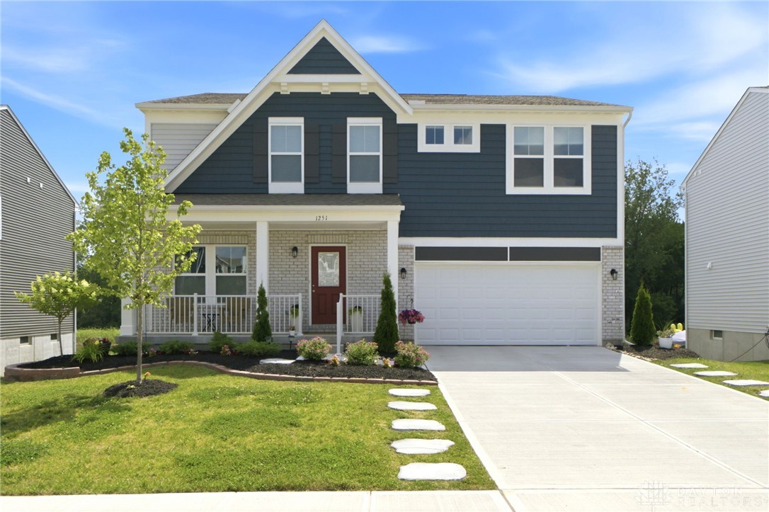 1251 Heathgate Way — photo