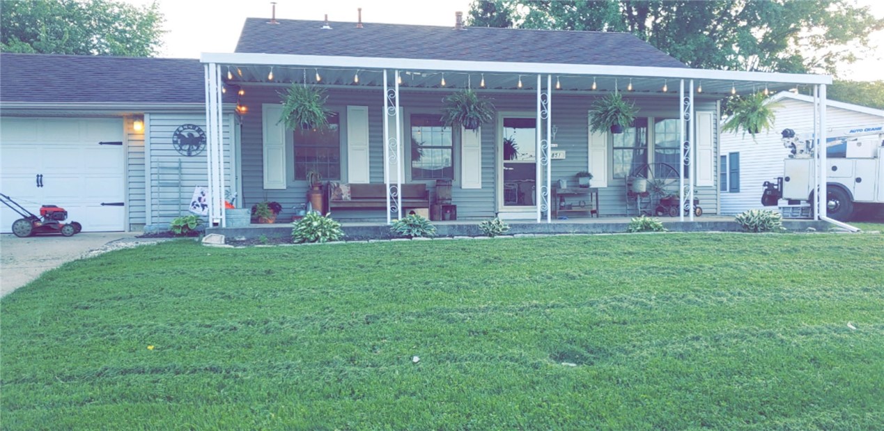 851 Richard Drive — photo