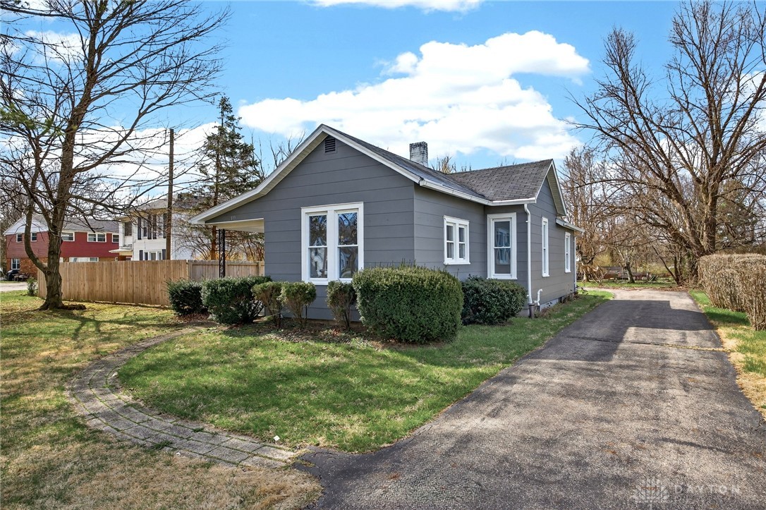 3819 New Carlisle Pike — photo