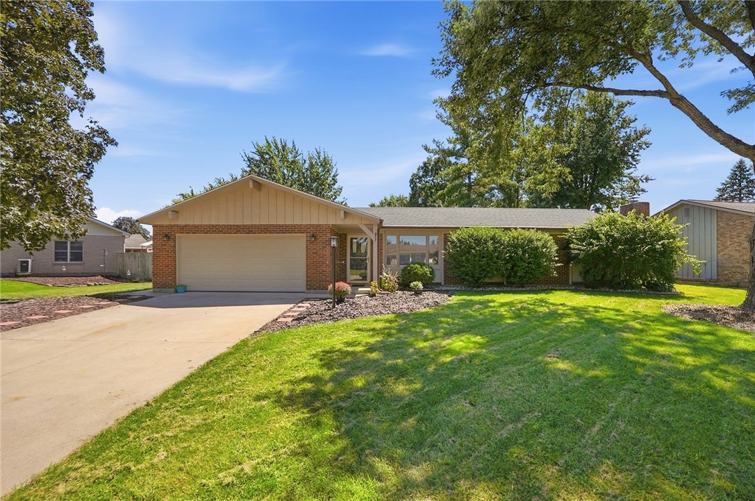 300 Woodlawn Drive — photo