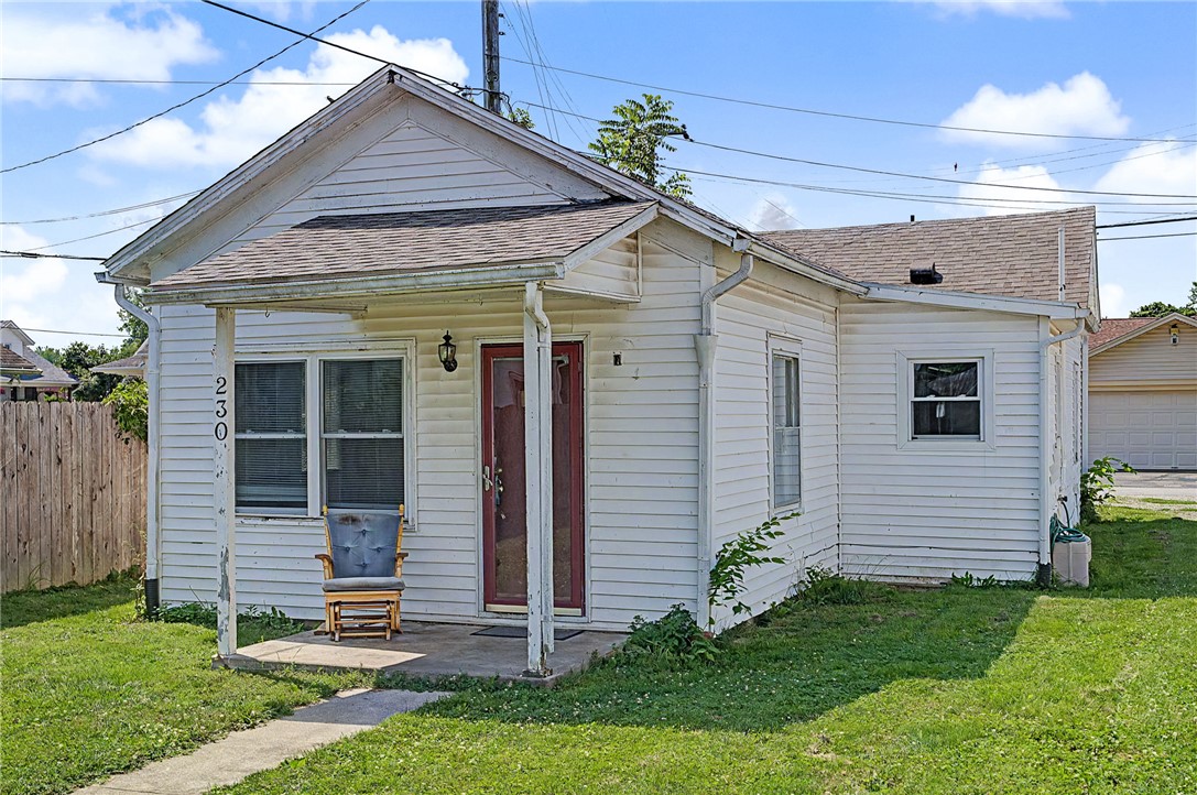 230 E Main Street — photo