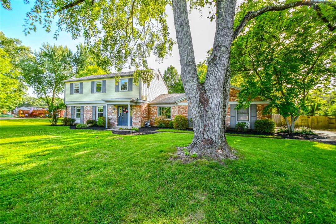 7425 Heatherwood Court — photo