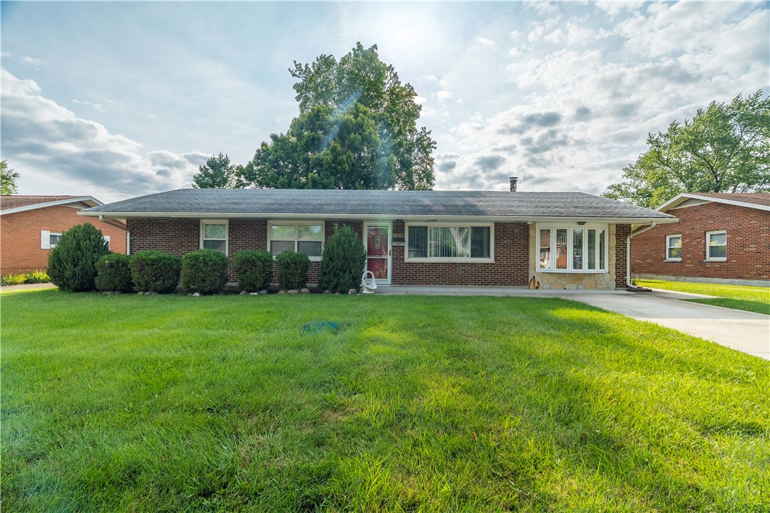 305 Lang Court — photo