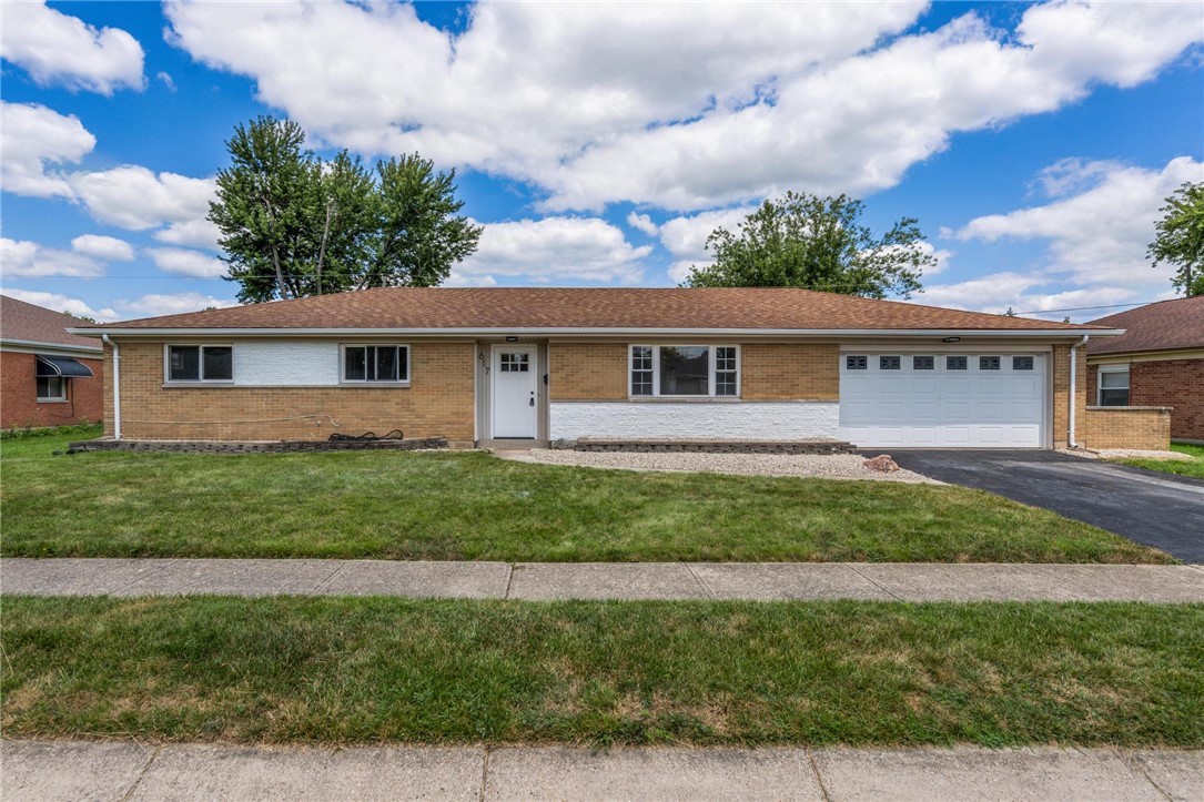 617 Bradfield Drive — photo