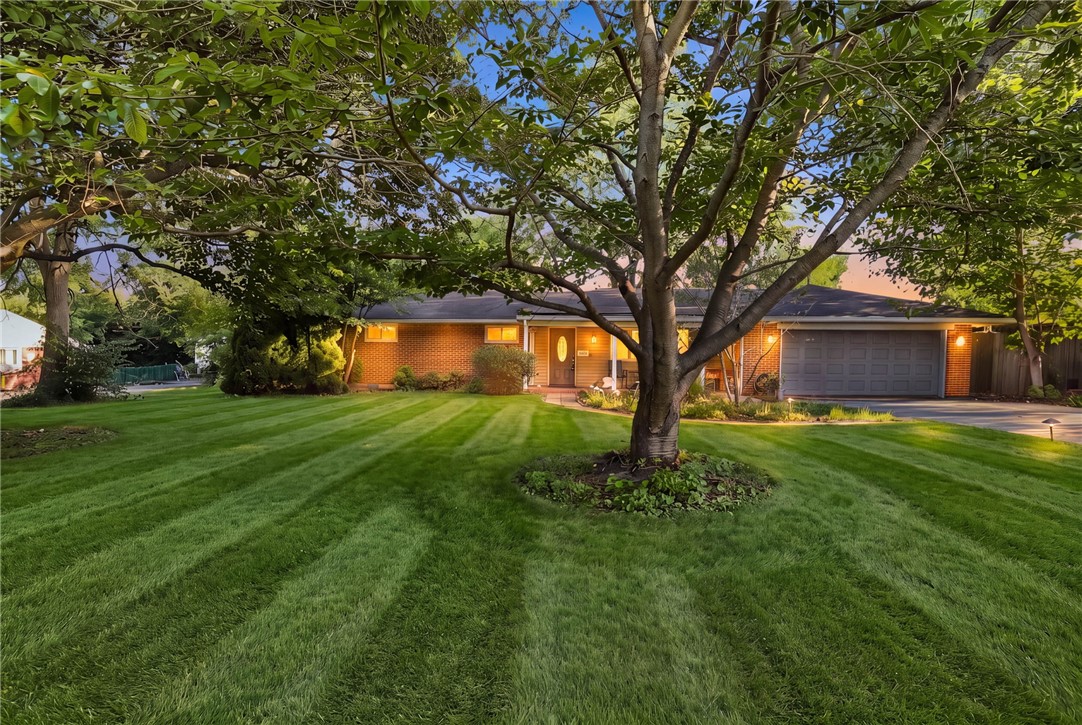 4210 White Oak Drive — photo