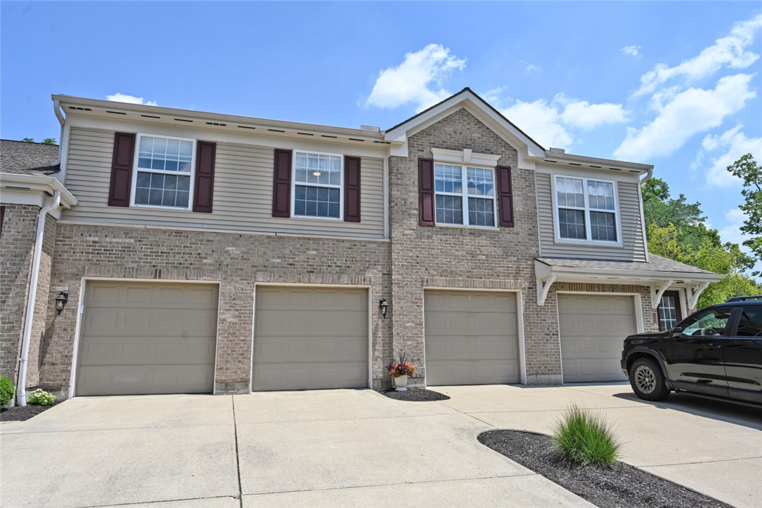 1064 Heritage Green Drive — photo