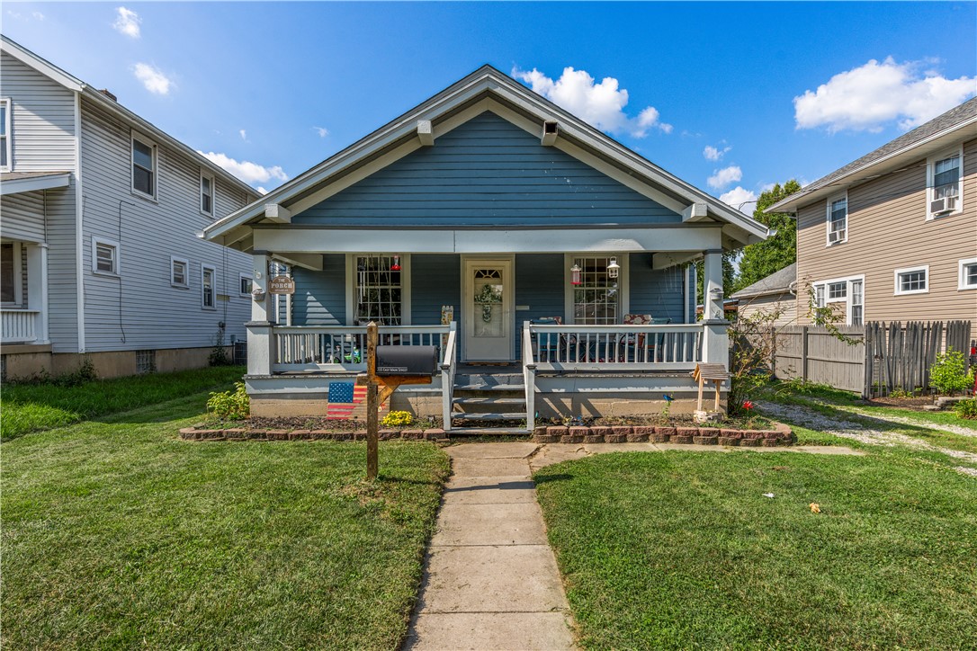 215 E Main Street — photo
