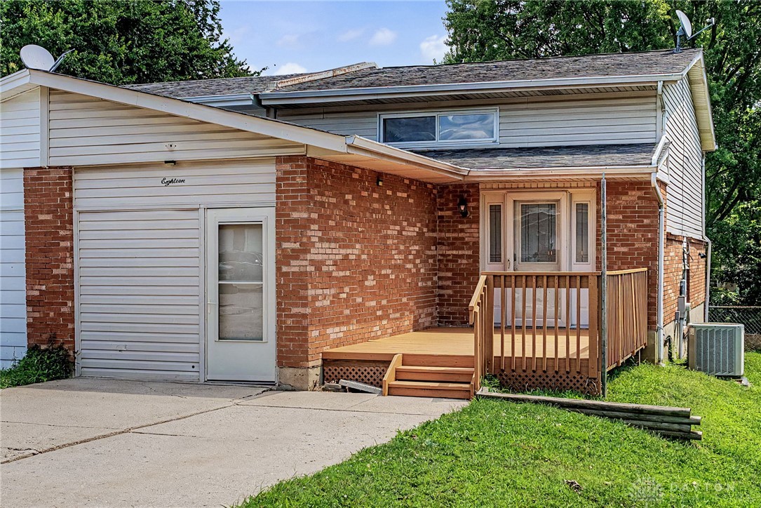 18 Highridge Court — photo