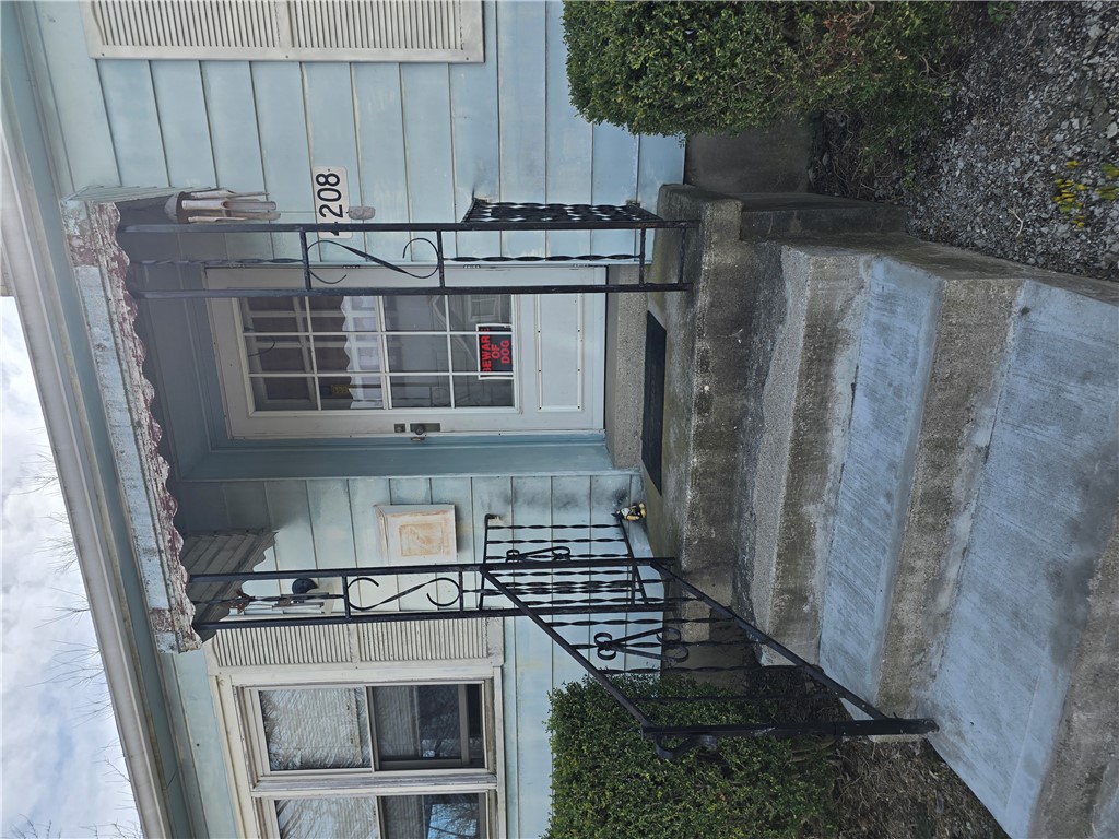 4208 Pleasant View Avenue — photo