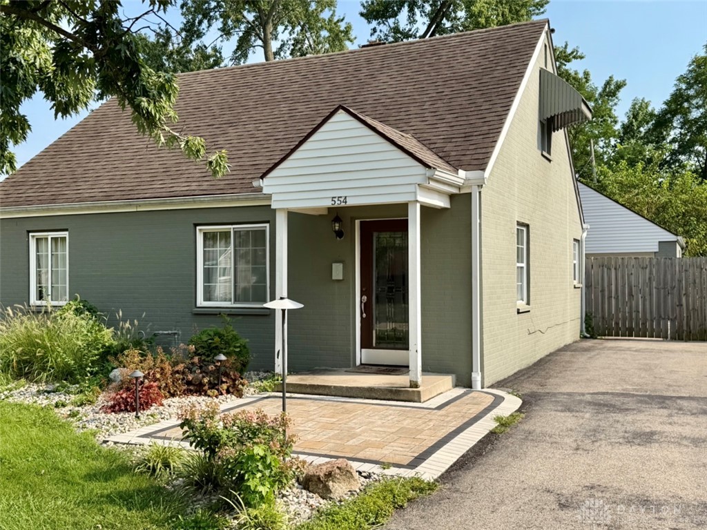 554 East Drive — photo