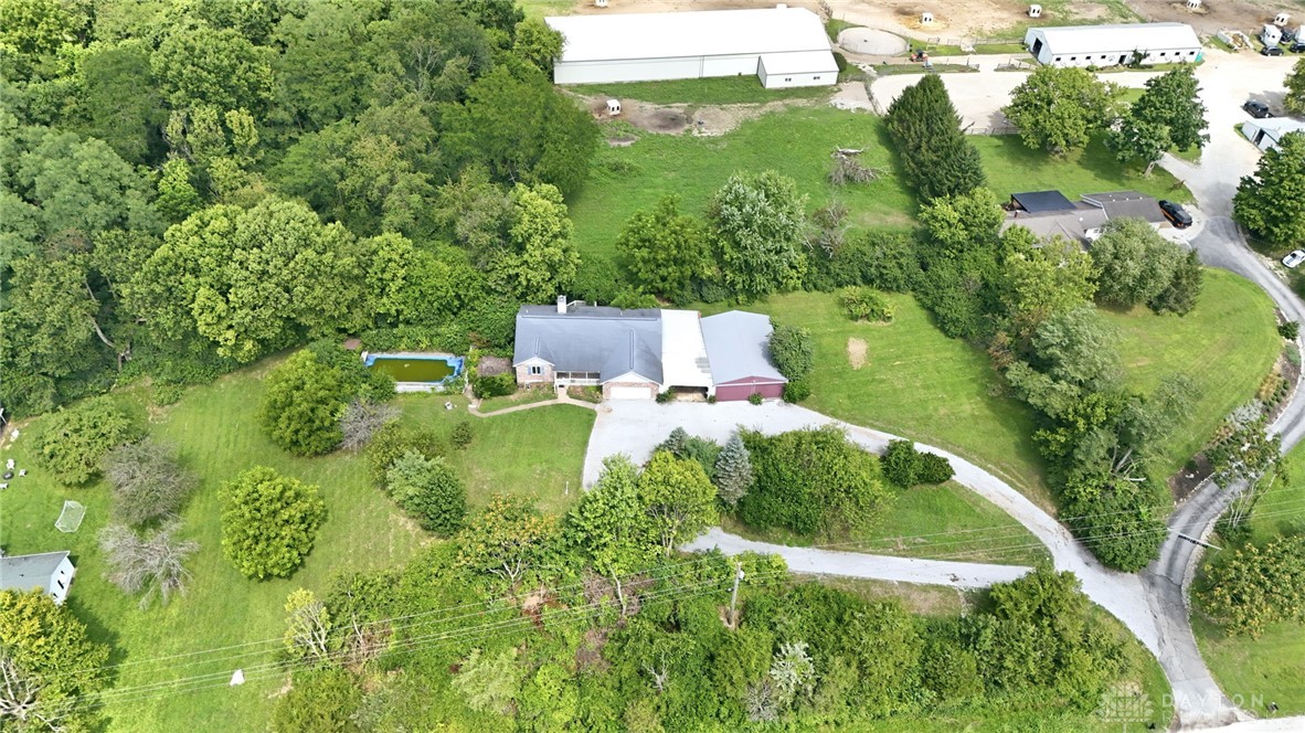 7561 N US 42 — photo