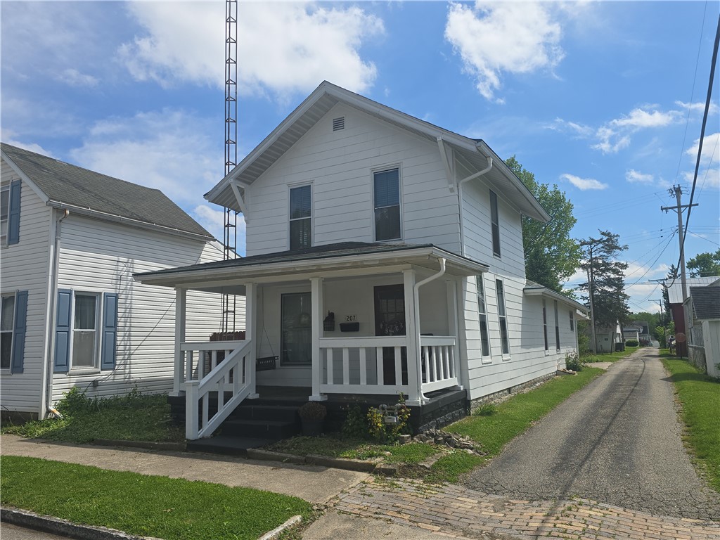 207 E Main Street — photo