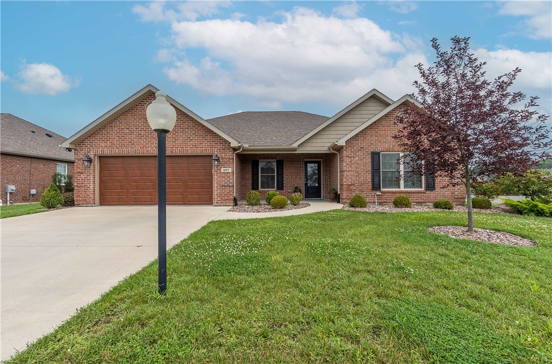 607 W Bentley Circle — photo