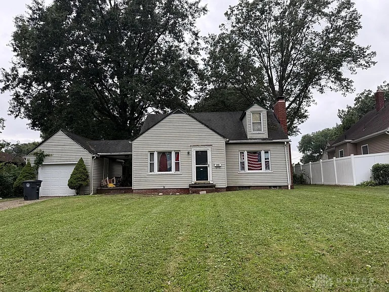 656 Auldfarm — photo