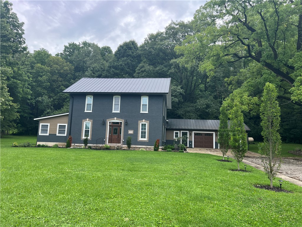 724 Riverside Drive — photo