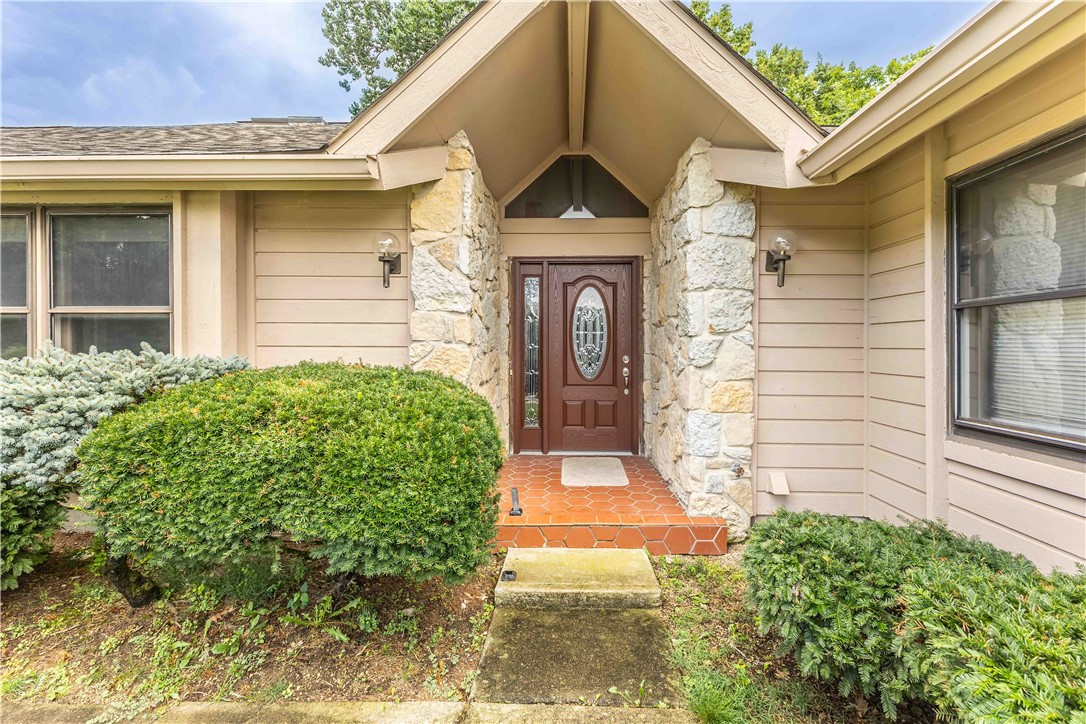 1646 Hickory Glenn Drive — photo