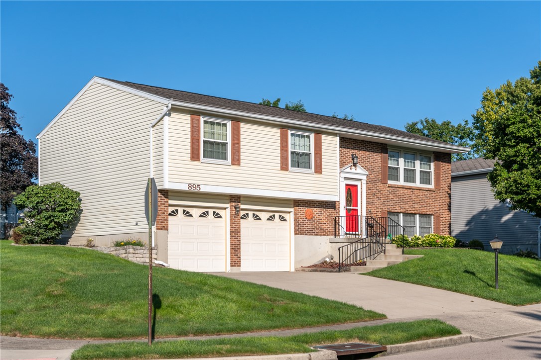 895 Olde Farm Court — photo