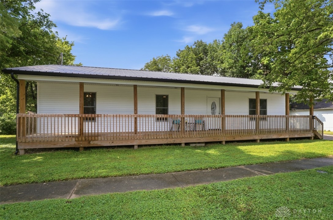 106 Central Avenue, Blanchester, OH 45107 — photo 2