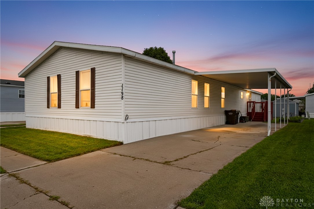 1198 Apple Blossom Lane — photo
