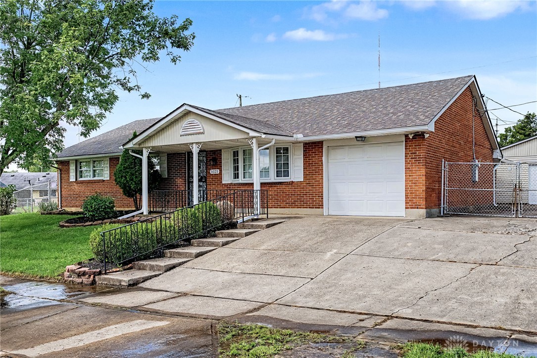 1021 Bethune Circle — photo