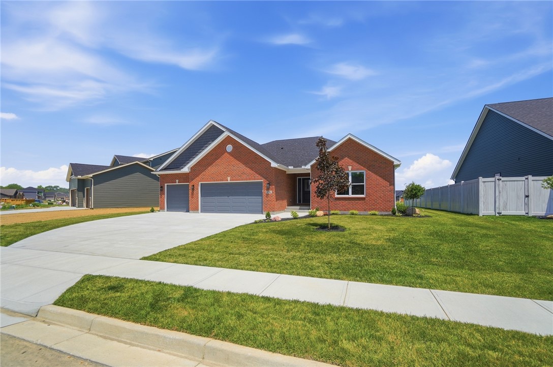 2761 Executive Drive — photo