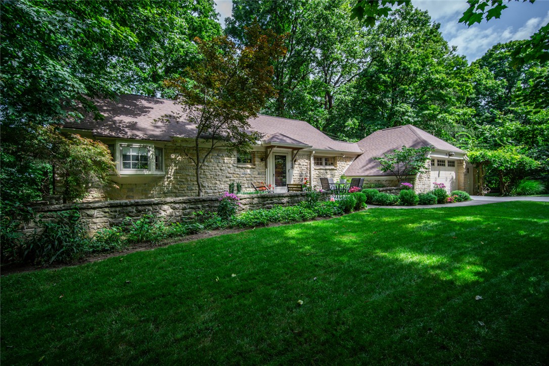 1315 Upson Place — photo