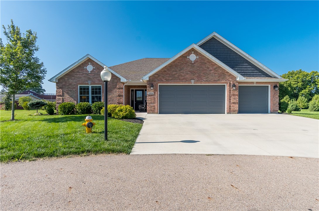 1004 Plymouth Court — photo