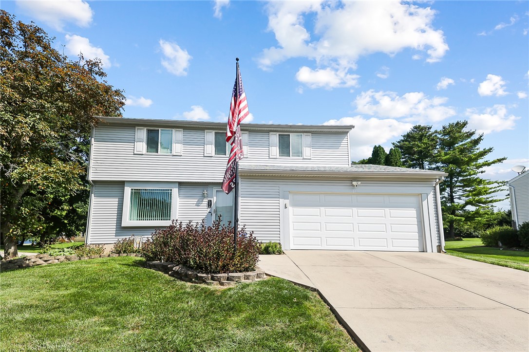 4216 White Hawk Court — photo
