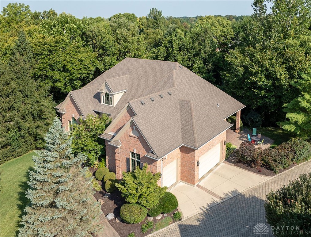 15 Aspen Woods Drive — photo