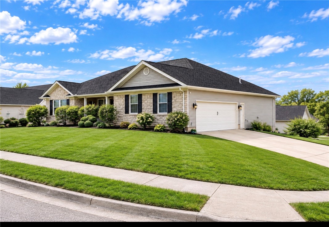 930 Oak Hill Court — photo