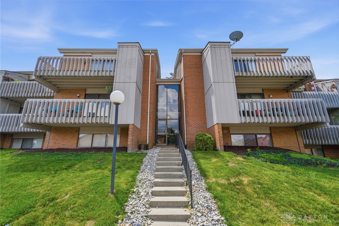 1120 Eagle Feather Circle C — photo