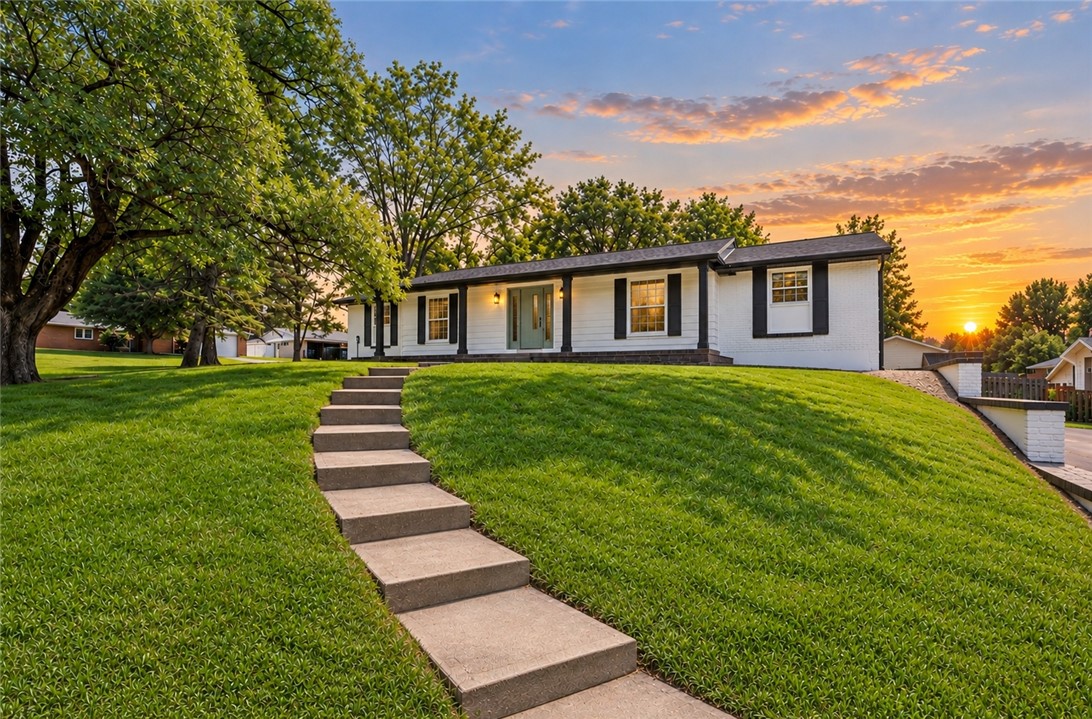 30 Lynn Rae Circle — photo