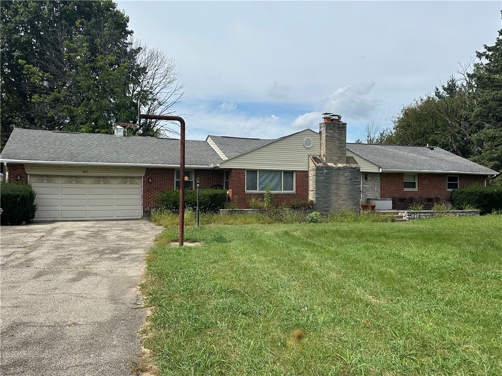 8815 Yankee Street — photo