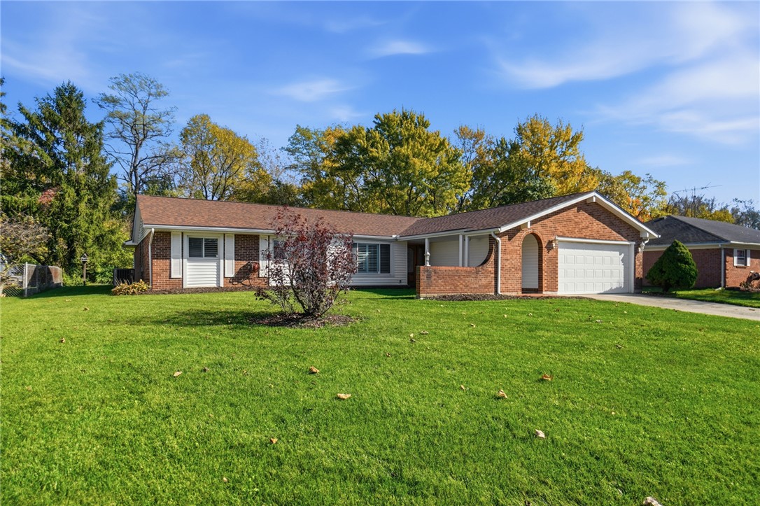 7596 Roselake Drive — photo