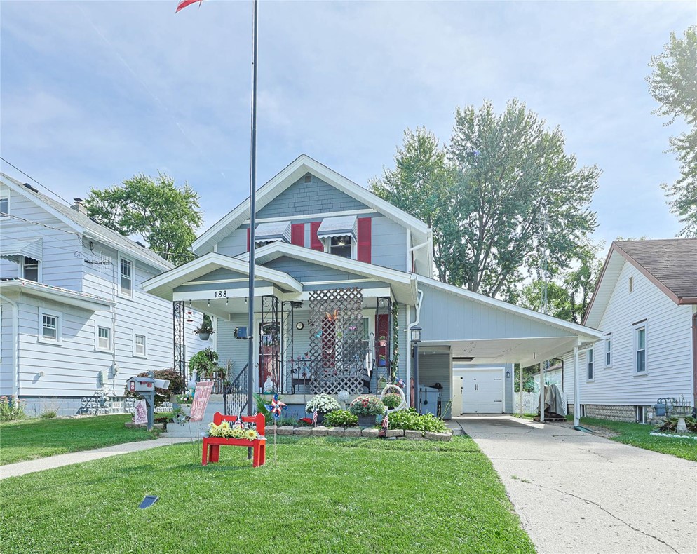 188 Willis Avenue — photo