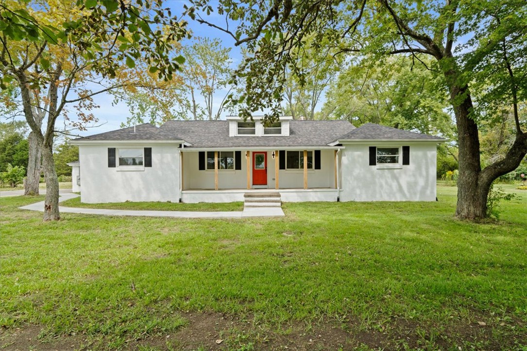 420 W Frederick Garland Road — photo