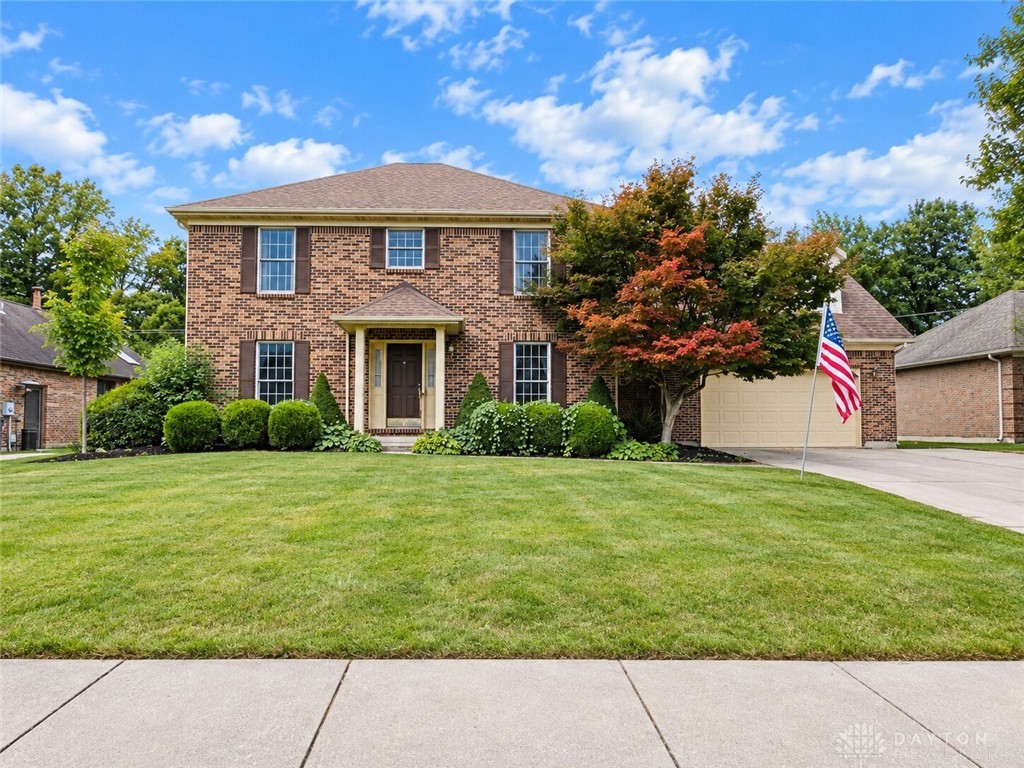 945 Stonehenge Drive — photo