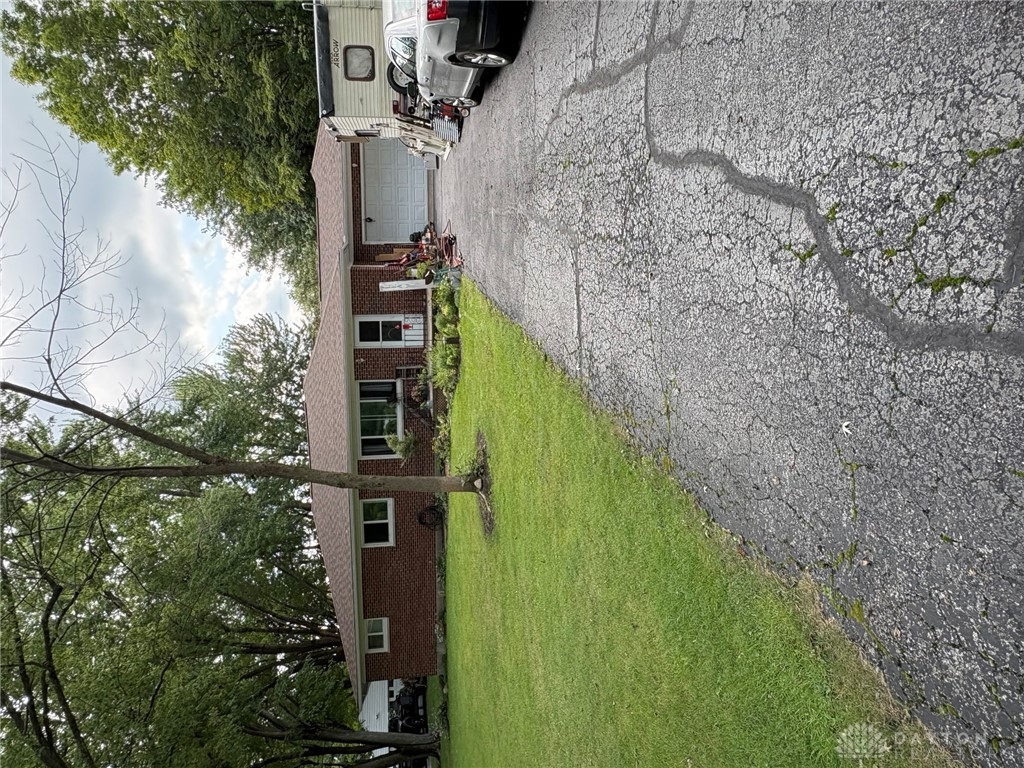 2576 Lefevre Road — photo