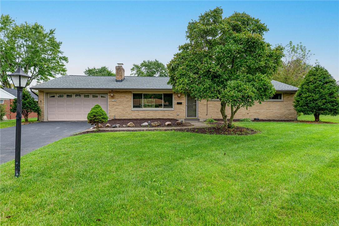 1100 Donson Drive — photo